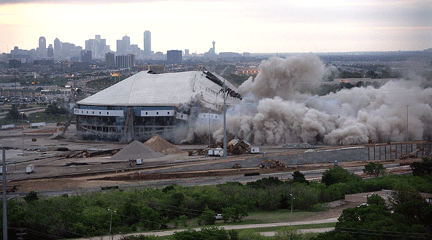 What's planned for the former Texas Stadium site in Irving