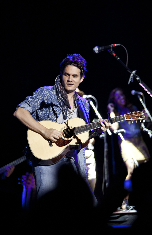 Rep: John Mayer hospitalized for emergency appendectomy | khou.com