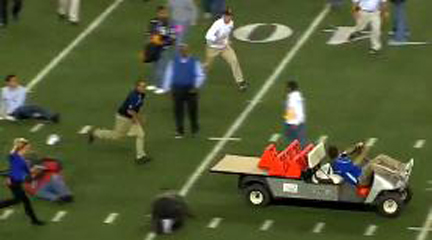 Runaway Golf Cart At Cowboys Stadium [VIDEO]