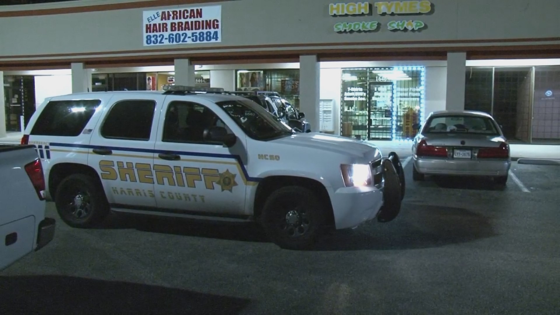 Deputies searching for 3 suspects in NW Harris County robbery | khou.com