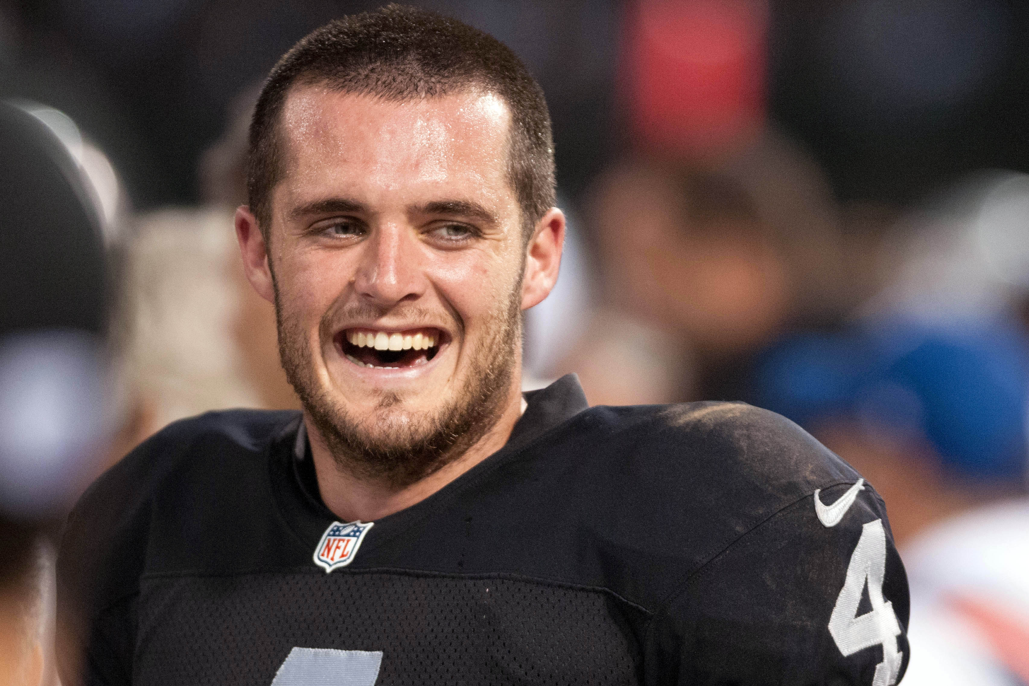 Should NY Jets worry about Derek Carr's cold-weather stats?