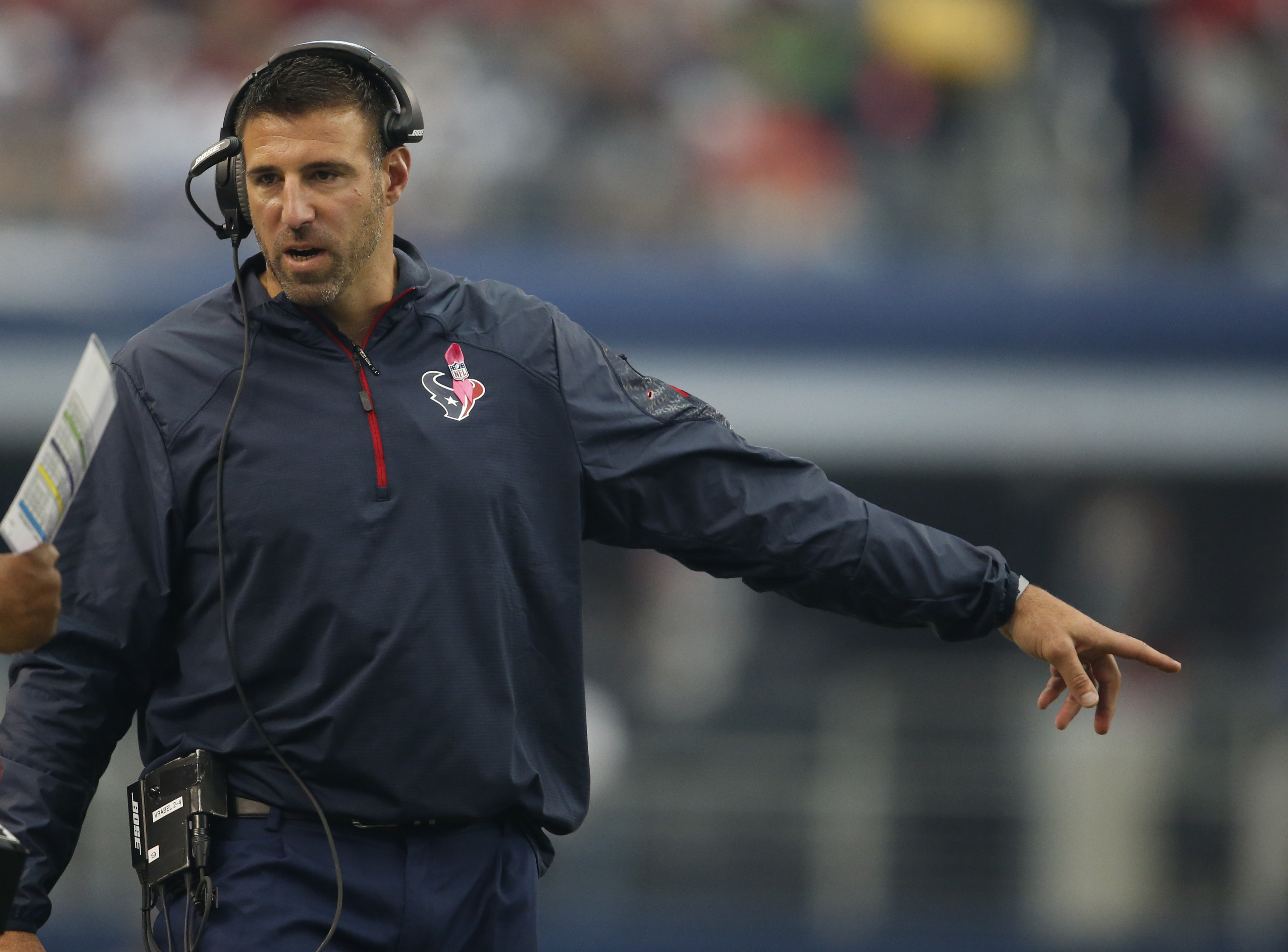 Mike Vrabel tweets that his Super Bowl rings were stolen