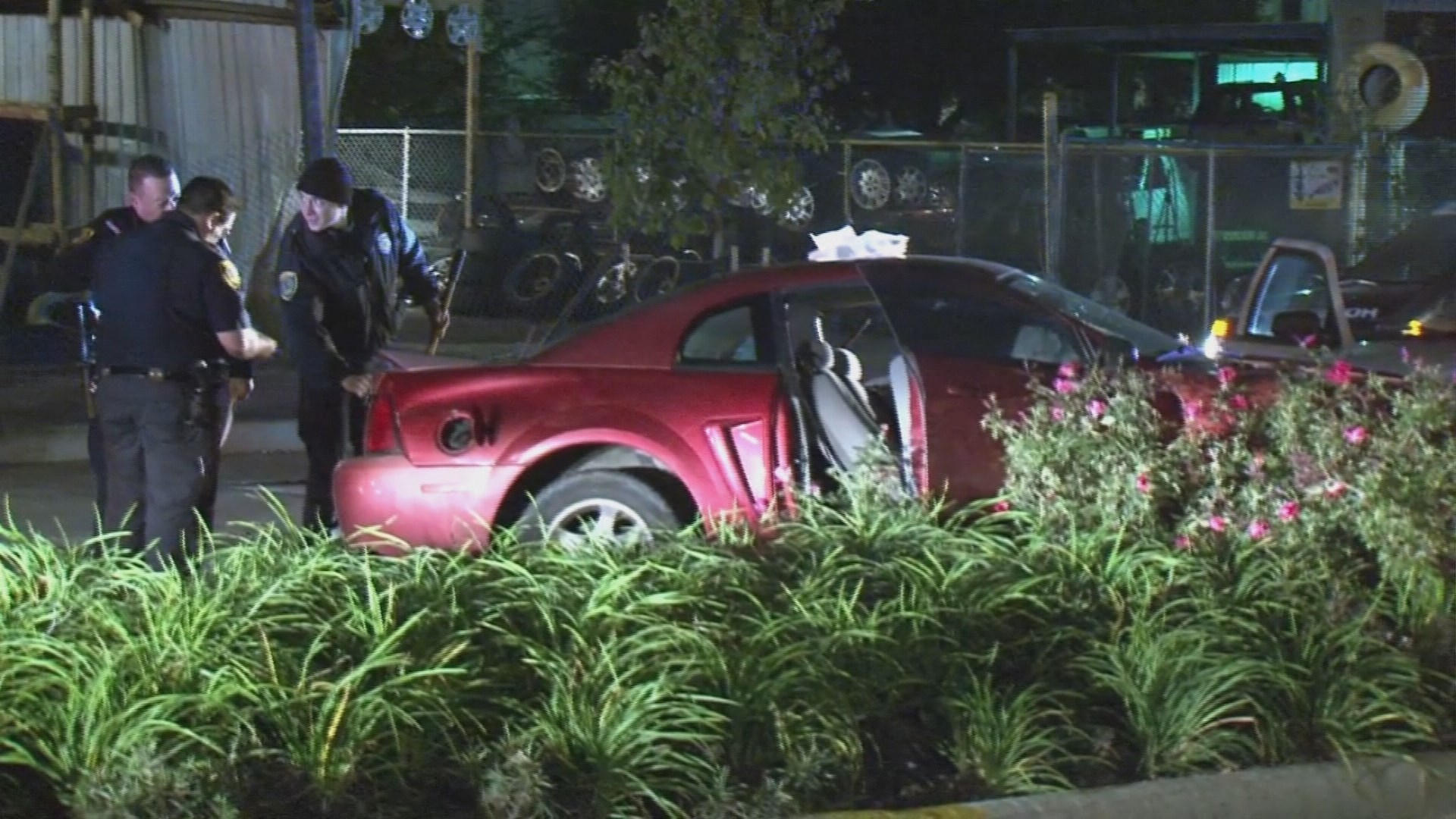 Suspect arrested after wild chase in NE Harris County | khou.com