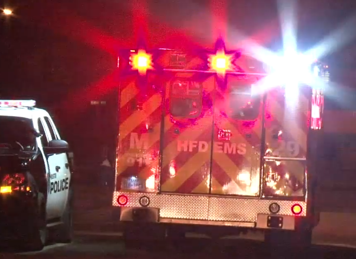 HPD: Father mistakes son for burglar, shoots him | khou.com