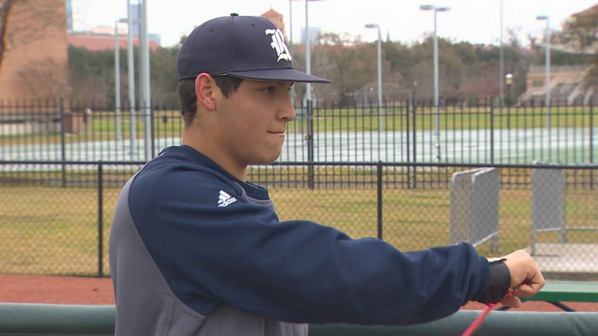 Andy Pettitte excited to see son play at Rice
