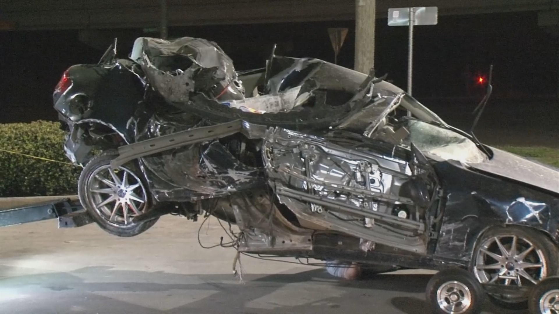 Driver Survives Being Ejected From Car In Se Houston Crash 3989