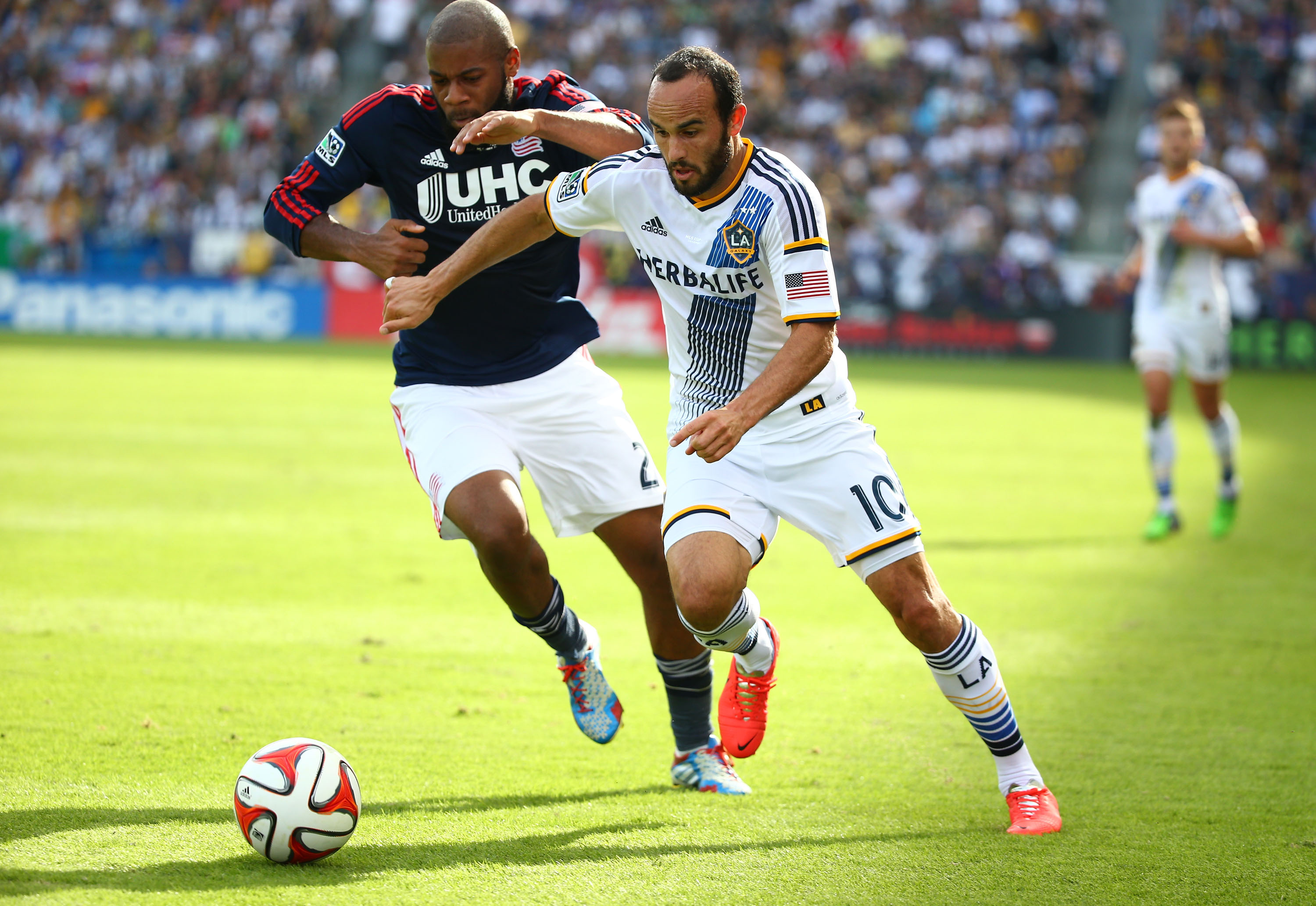 New England Revolution give Andrew Farrell new contract