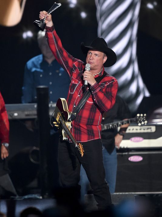 Garth Brooks  AT&T Stadium