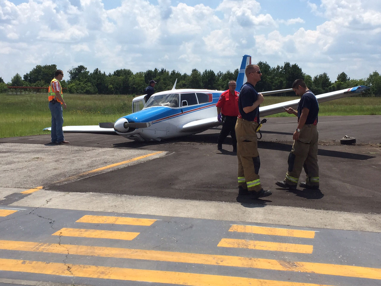 Small plane makes hard landing at Hooks Airport