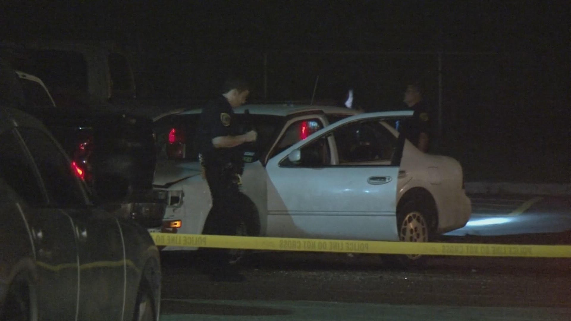 HPD: Man found with gunshot wound in W. Houston parking lot | khou.com