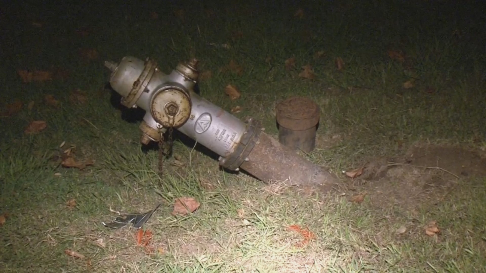 Motorcyclist critical following crash into fire hydrant in Baytown