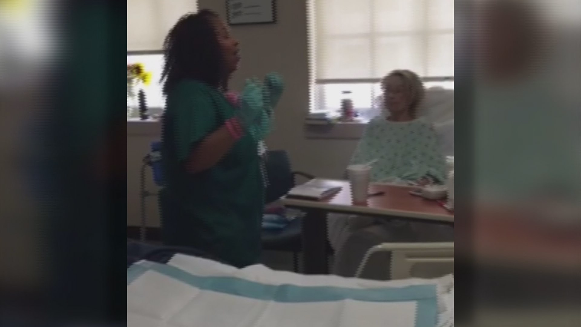 Houston nurse uses singing to lift patients' spirits