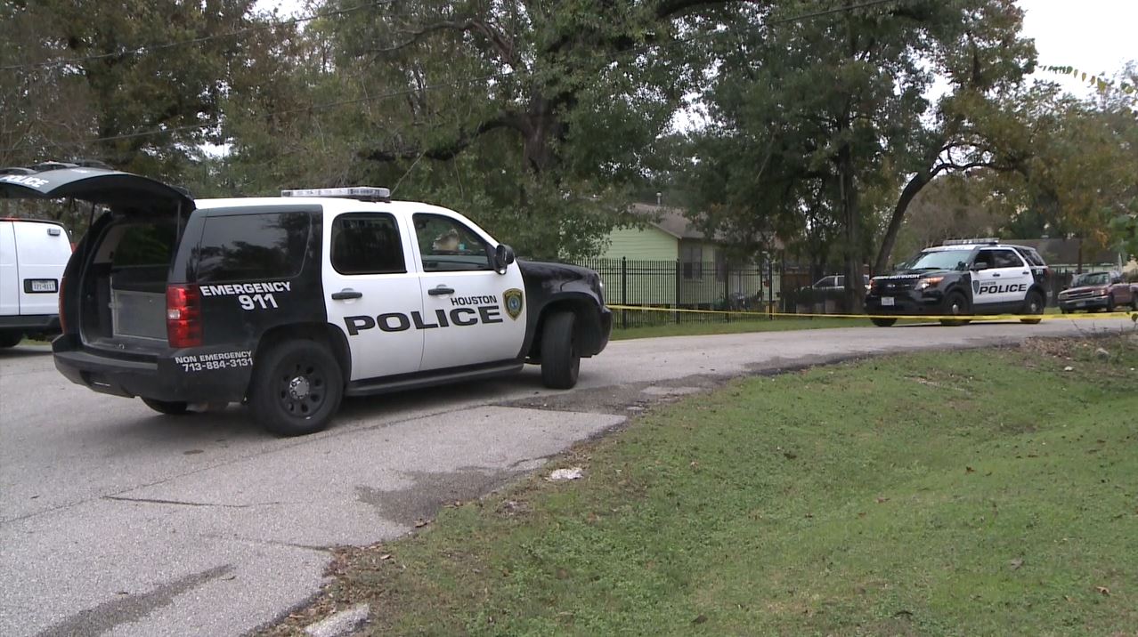 Police investigating after woman found dead in N. Houston street | khou.com