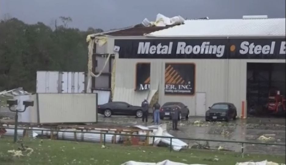Tornado hits businesses, homes in Montgomery County | khou.com