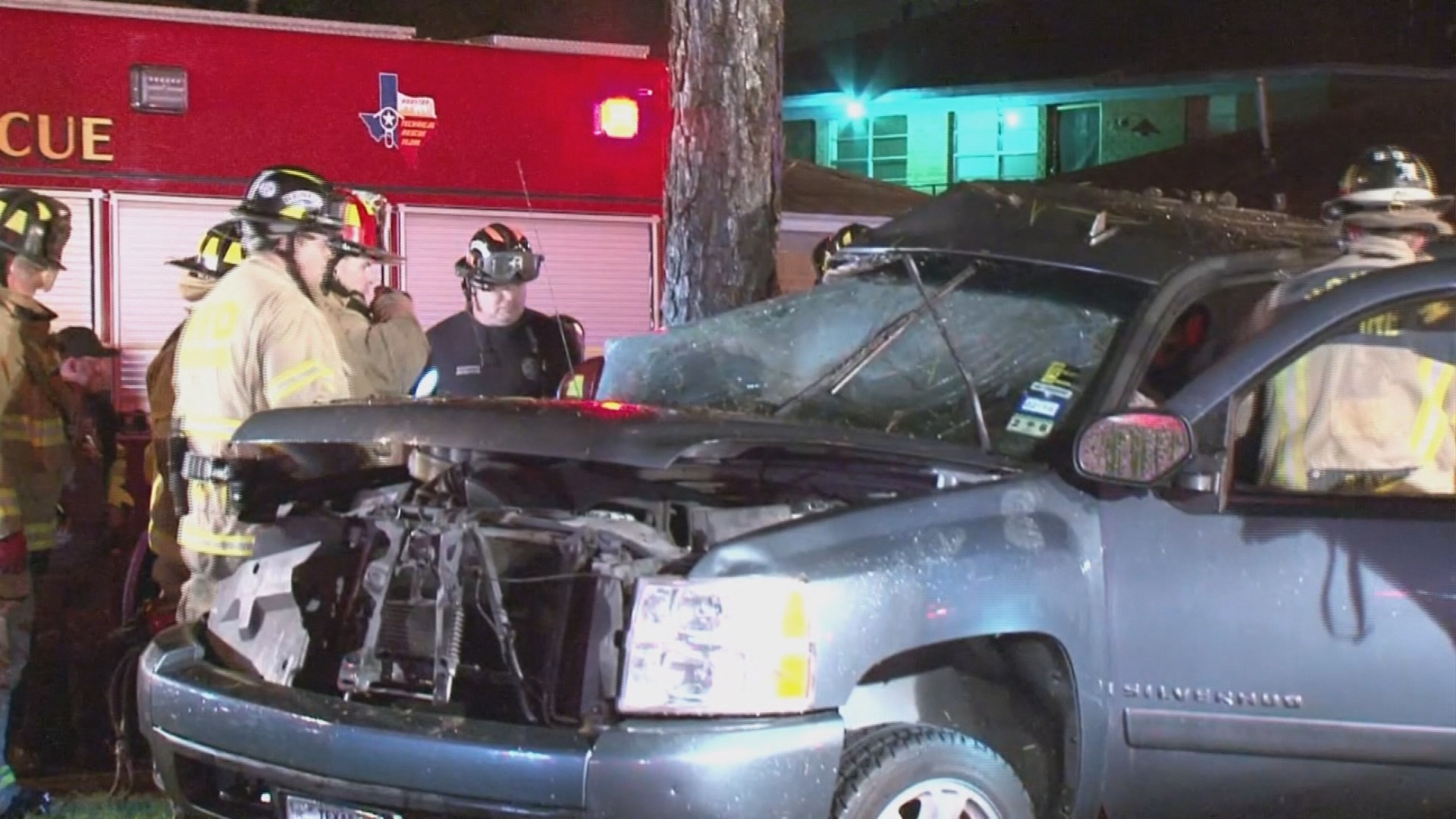 HFD: 2 injured after truck slams into tree | khou.com