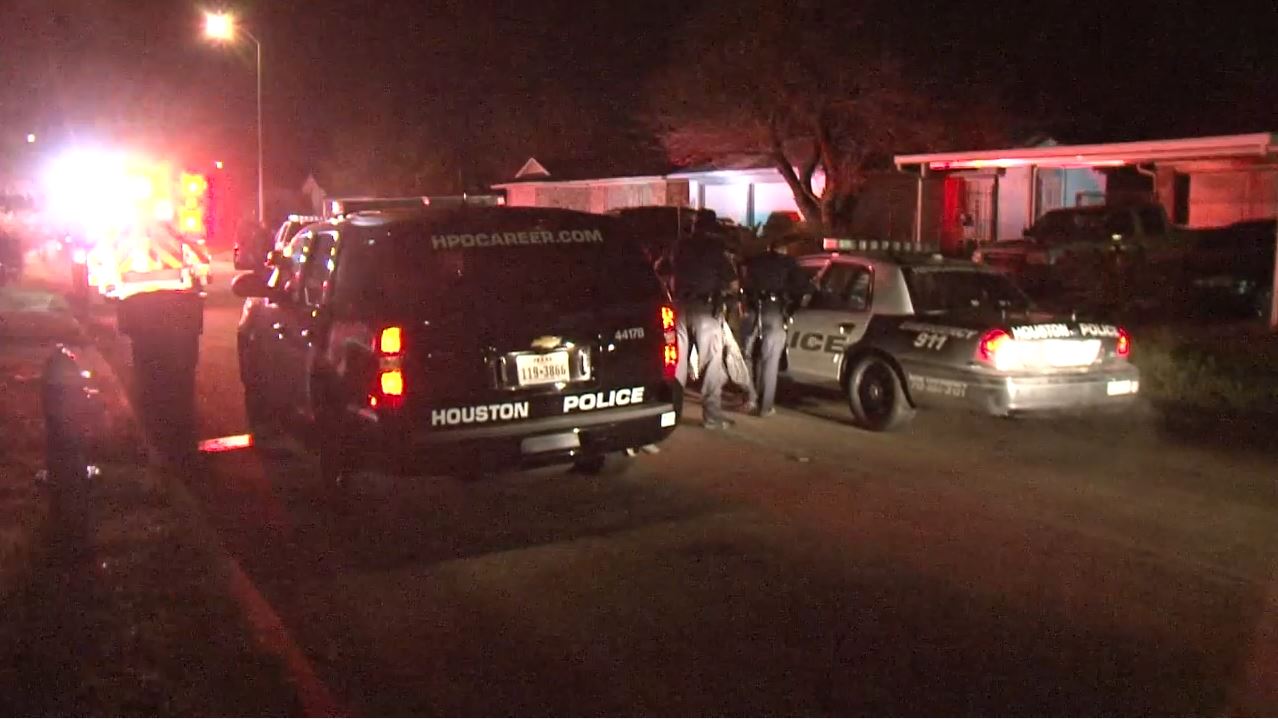 Man injured during shooting in southeast Houston