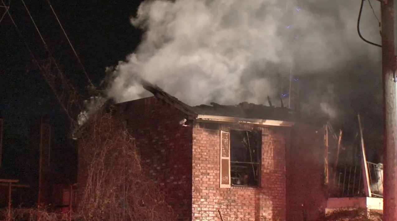 Two-alarm fire damages apartments in NW Houston complex | khou.com