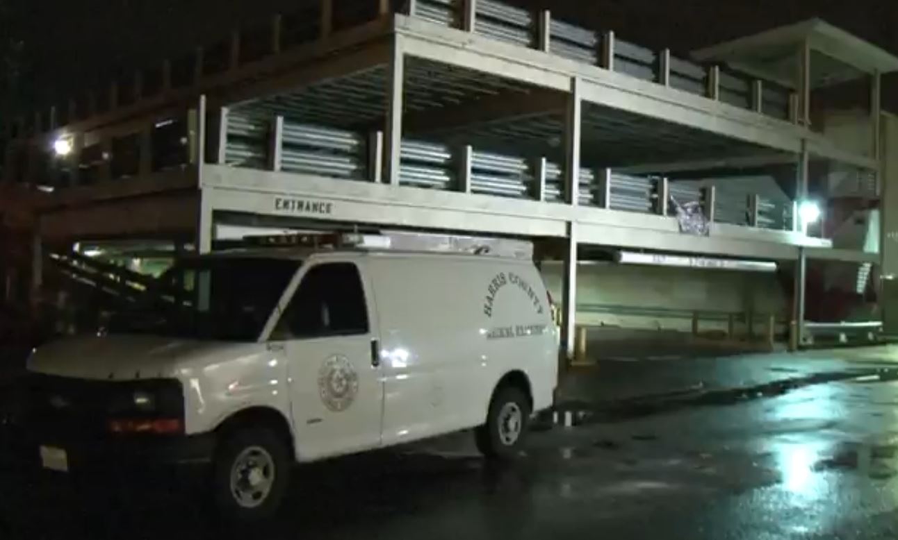 HPD: Man killed inside car in Gulf Freeway parking garage | khou.com