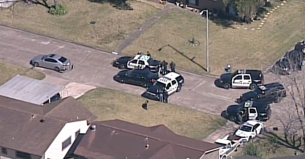 Police standoff ends after chase suspect surrenders | khou.com