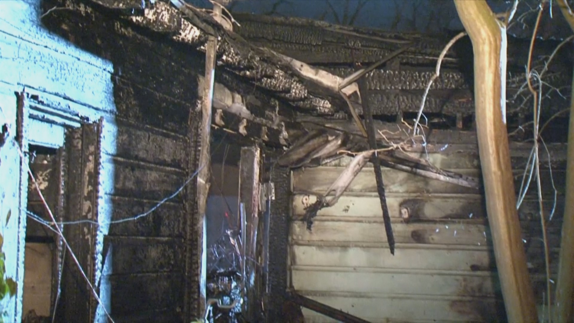 Family safe, dog rescued from N. Houston house fire | khou.com
