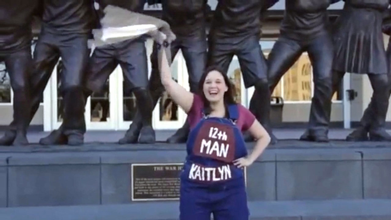 A&M women try to make history as Yell Leaders