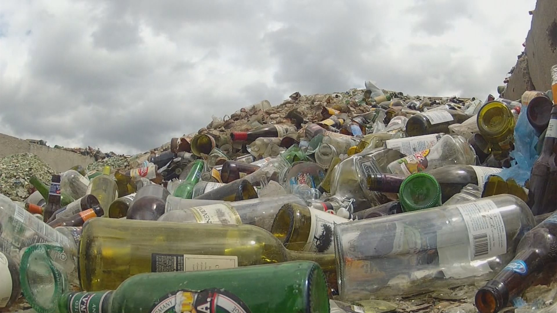 Houston stops picking up glass recycling