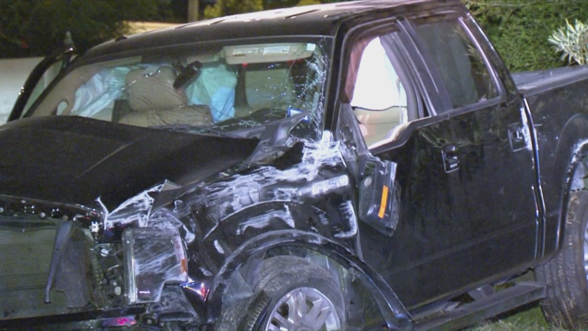 Man facing several charges after chase ends in crash along I-10 | khou.com