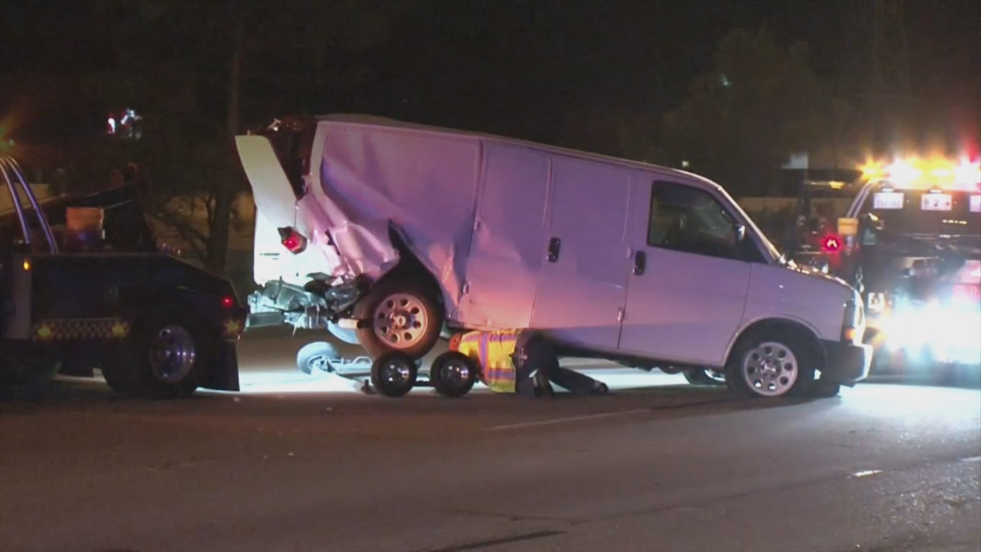 HPD: Robbery suspect arrested after chase ends in 2-vehicle crash ...