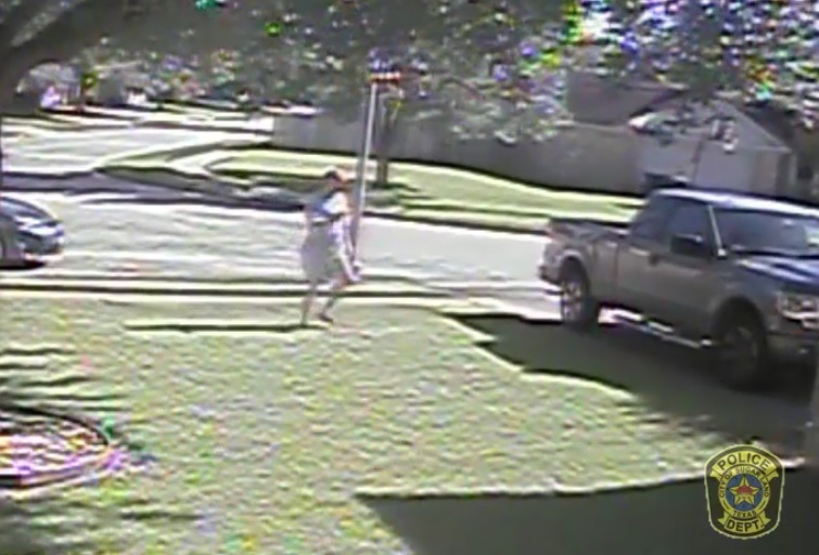 Sugar Land PD: Man caught on camera stealing tools from garage | khou.com