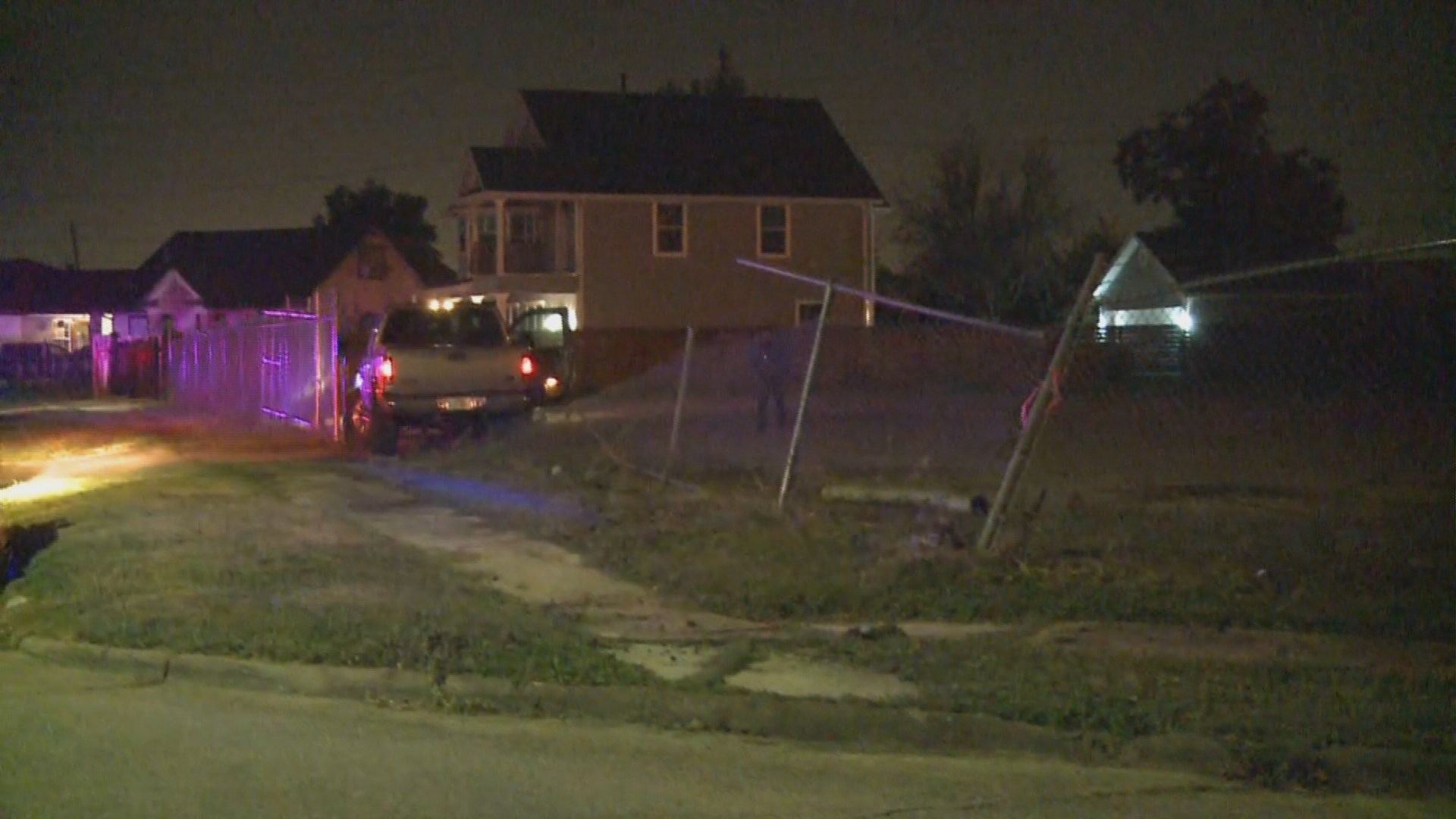 2 arrested after stolen truck chase in SE Houston | khou.com