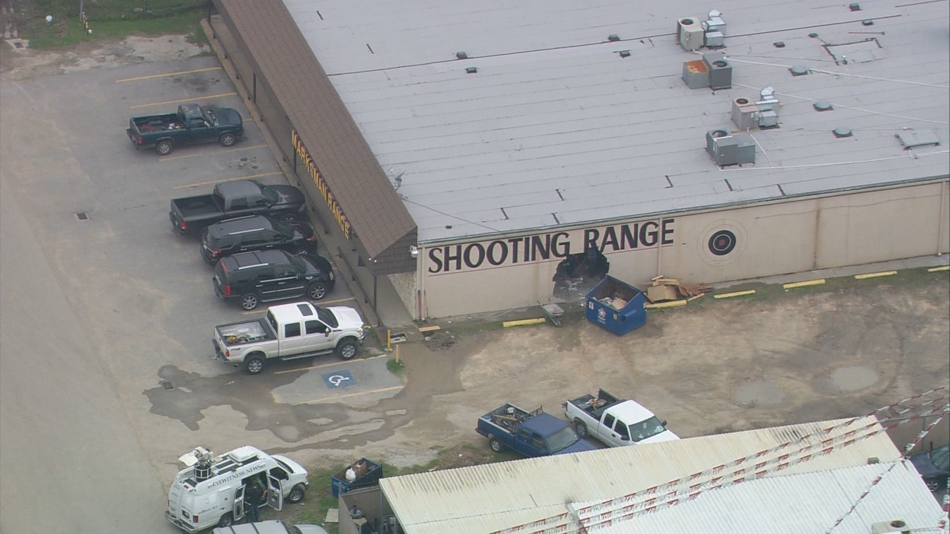 Rifles, pistols stolen in smash-and-grab at South Houston gun range | khou.com