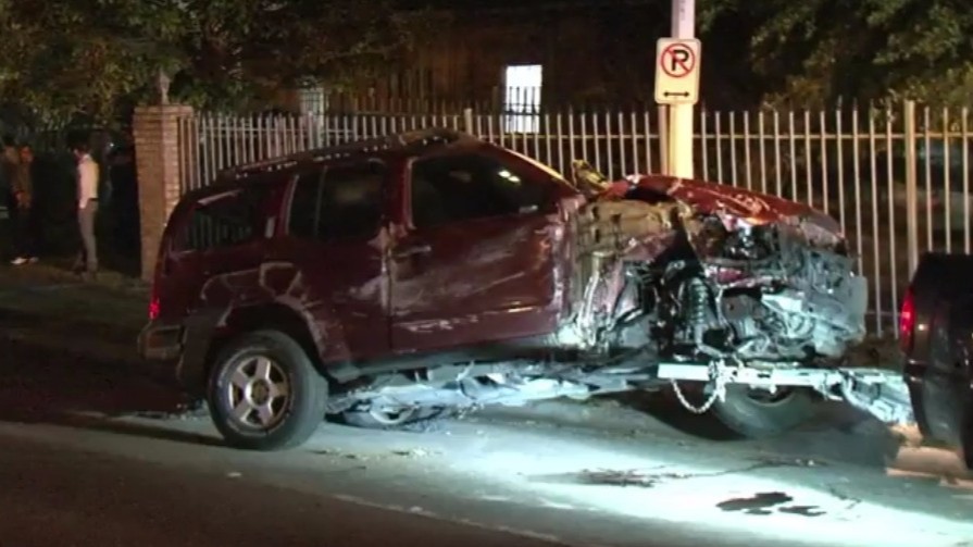 HPD: Drunk driver crashes into light pole in SW Houston | khou.com