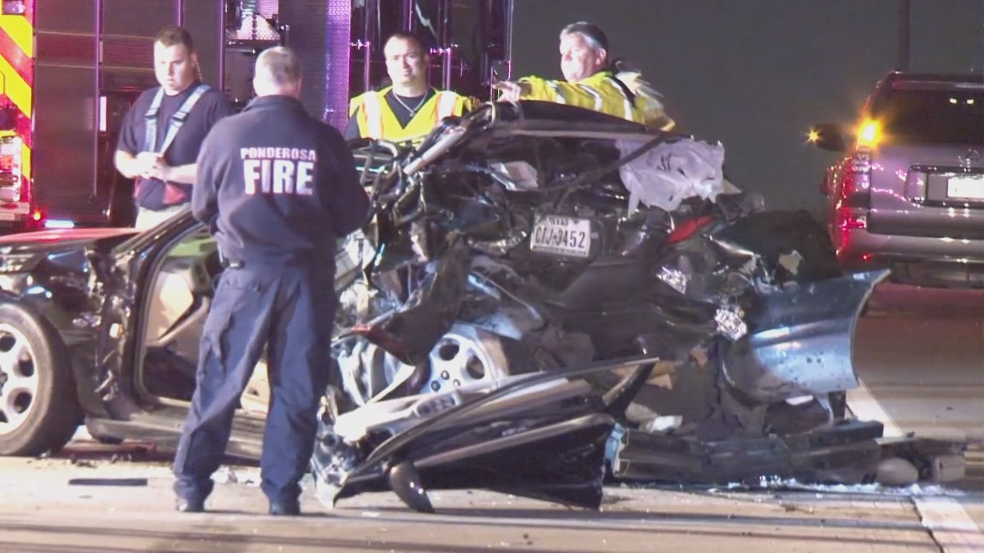 2 drivers recovering after truck slams into car on N. Freeway | khou.com
