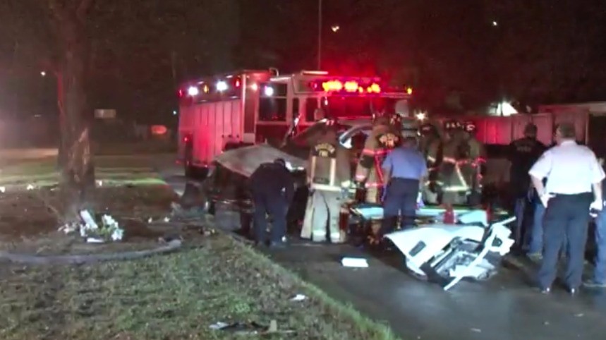 Police: Driver loses control of vehicle and crashes into tree | khou.com