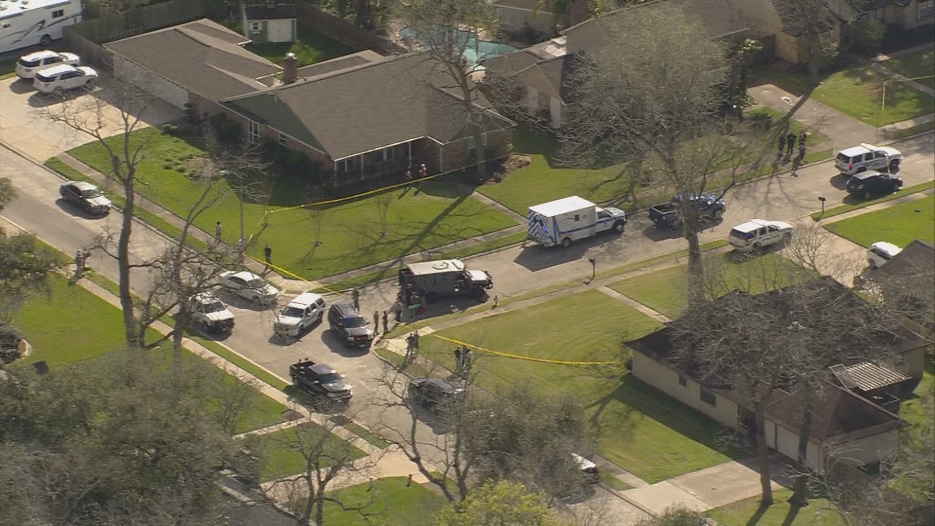 Female suspect shot by Lake Jackson cop