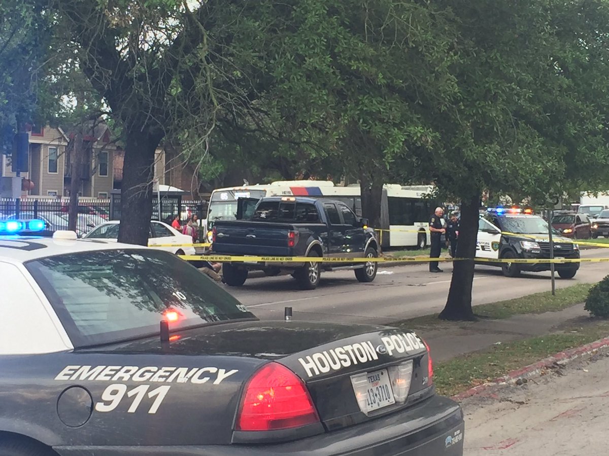 HPD: Pedestrian struck, killed by truck in SW Houston | khou.com