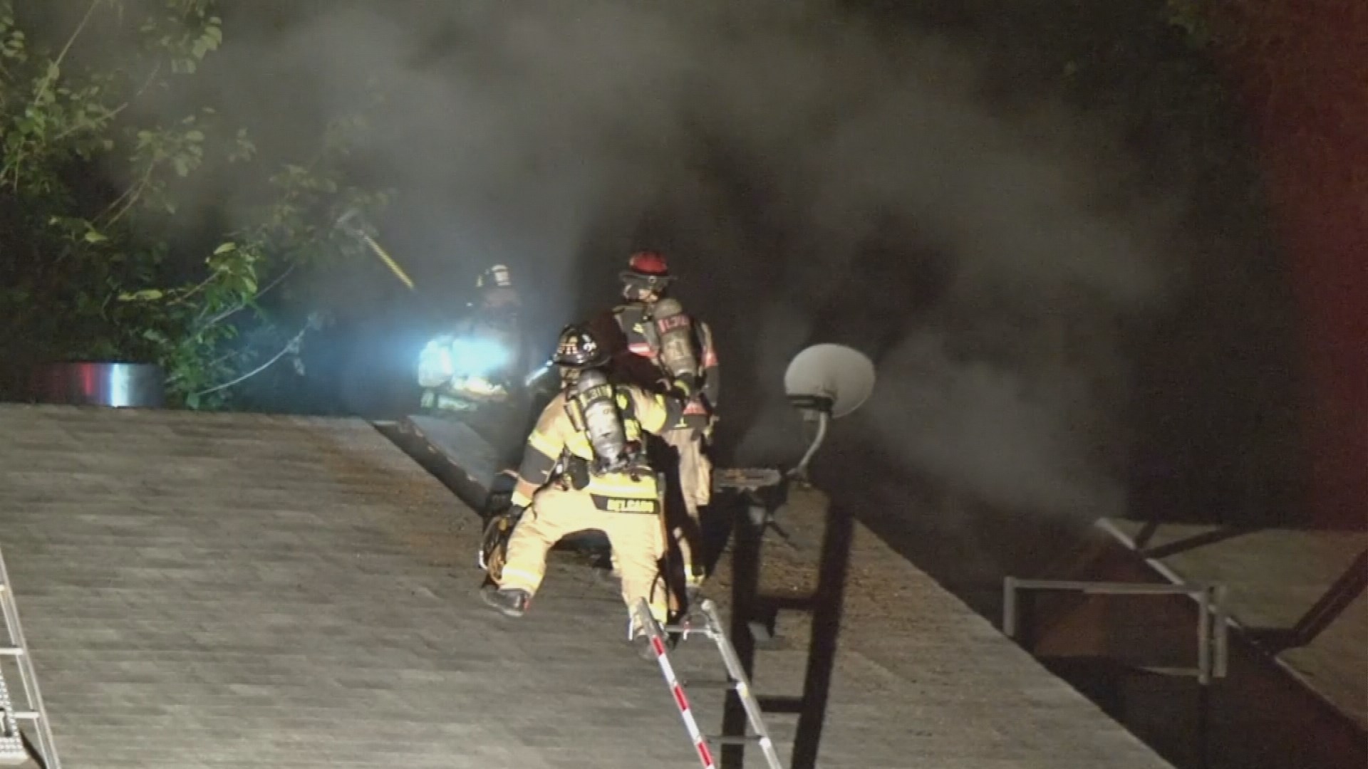Acres Homes restaurant heavily damaged in fire | khou.com