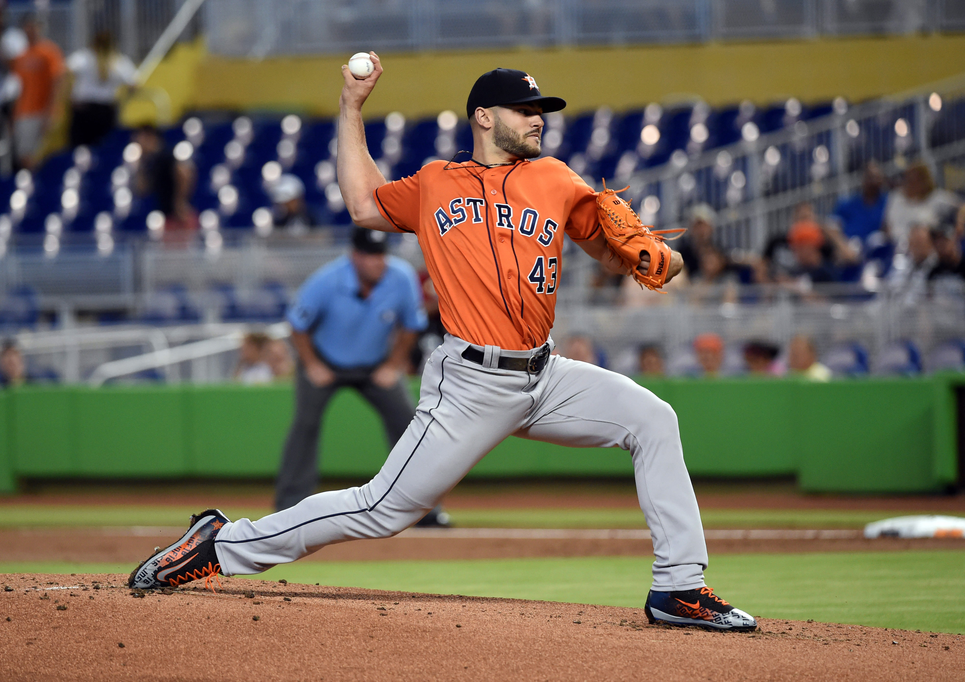 Lance McCullers Helps Astros Complete Sweep of Marlins - The New York Times