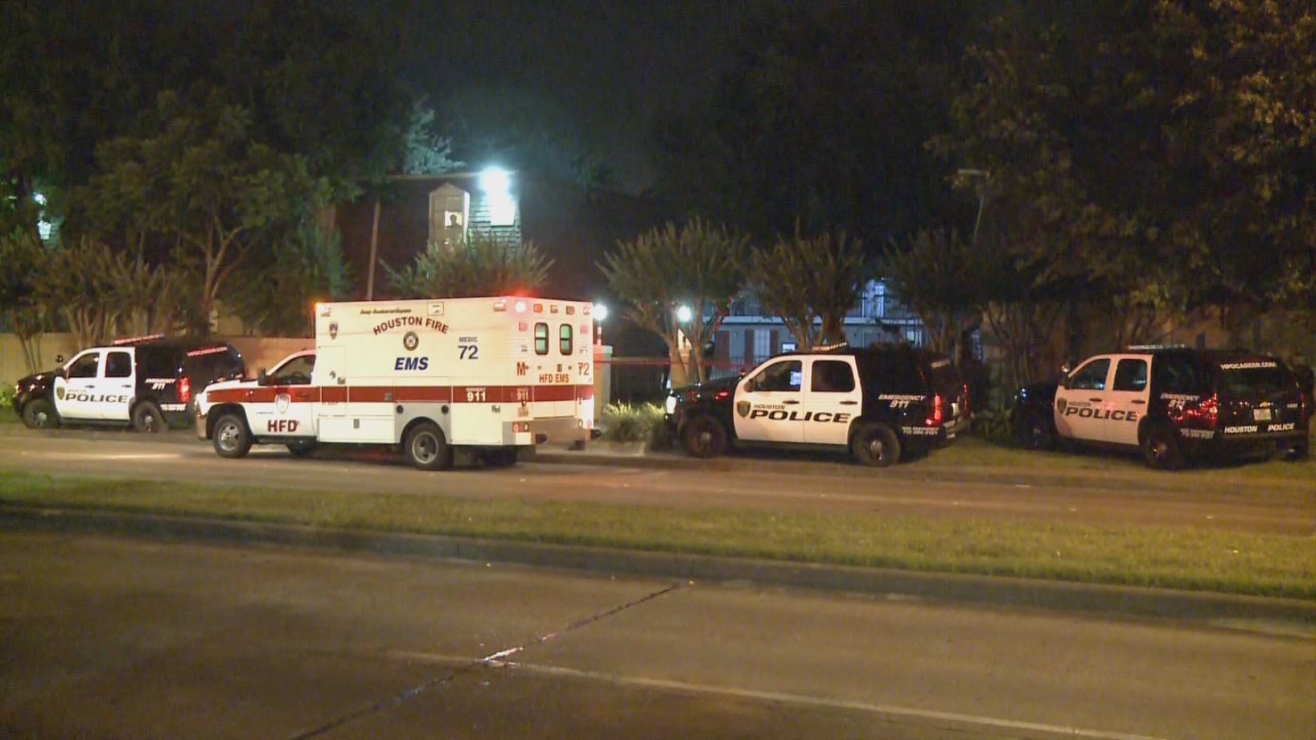 HPD: Man killed in SE Houston shooting - KHOU