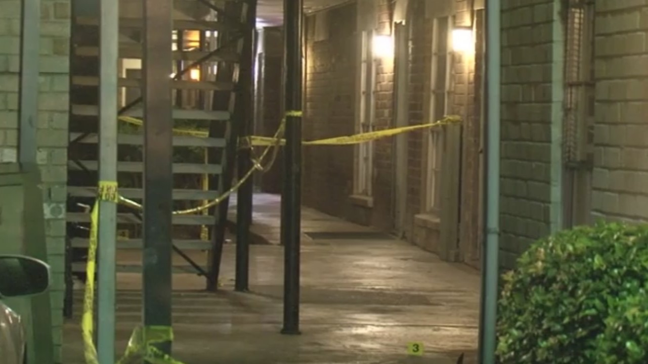 Fatal Stabbing At Pasadena Apartment Complex | Khou.com