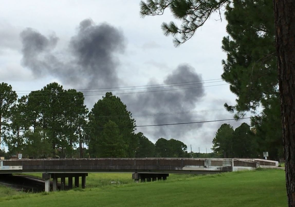 Pilot Ejects From F-16 At Ellington Airport | Thv11.com