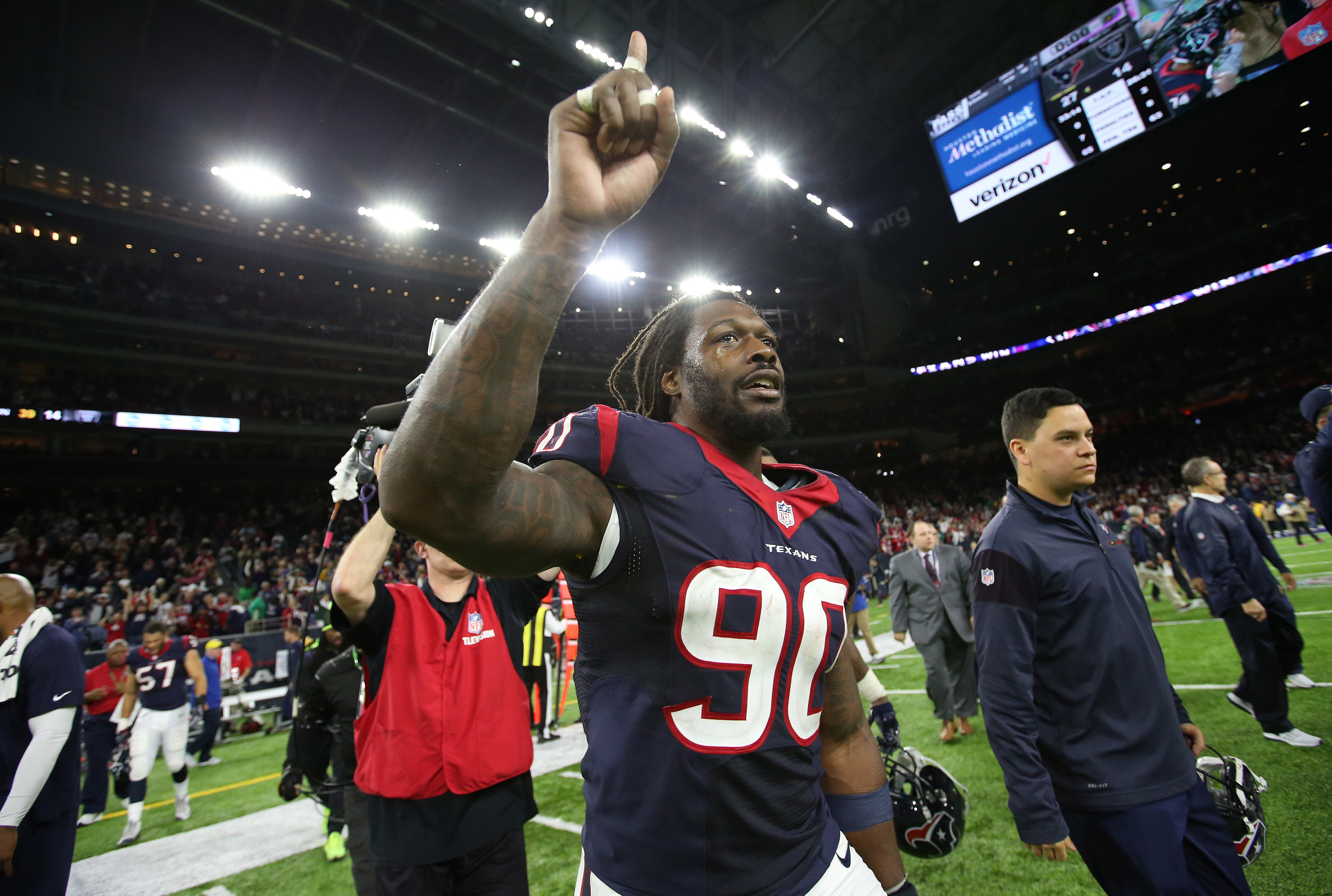 Who makes the Texans 53-man roster on defense?