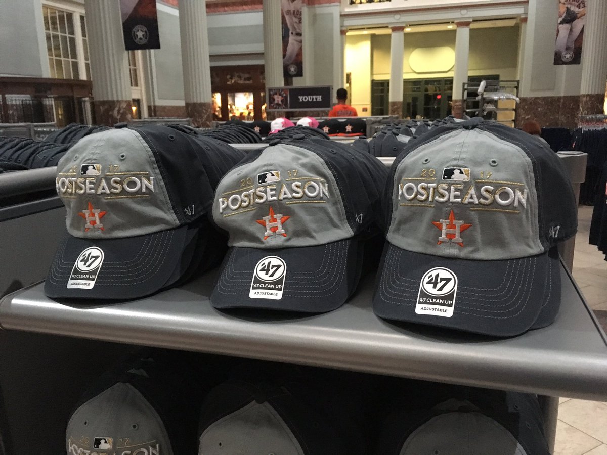 5 Things to Know: Astros fans snatch up playoff gear; postseason tickets on  sale at noon