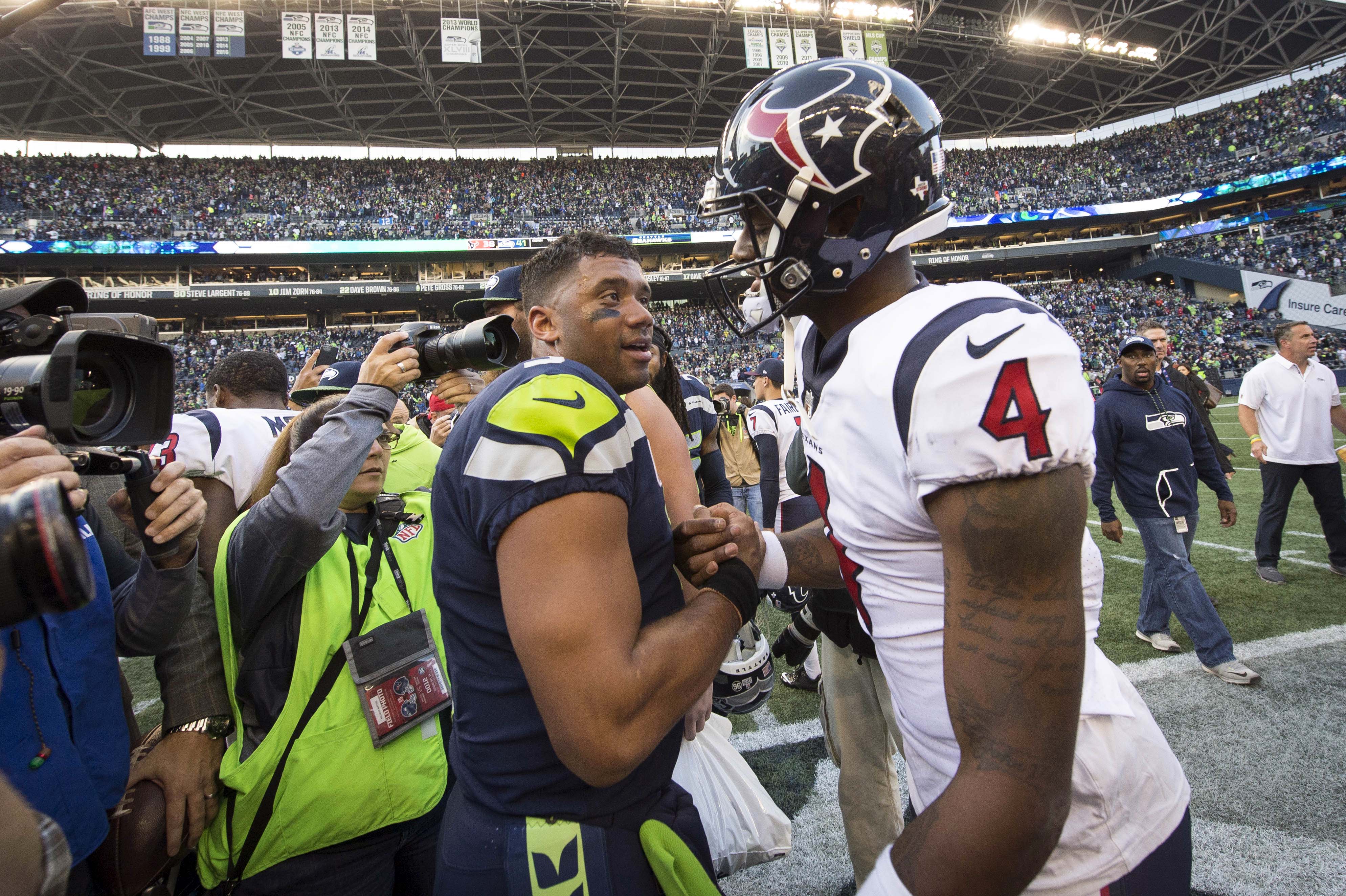 Wilson's heroics lead Seahawks to wild 41-38 win over Texans