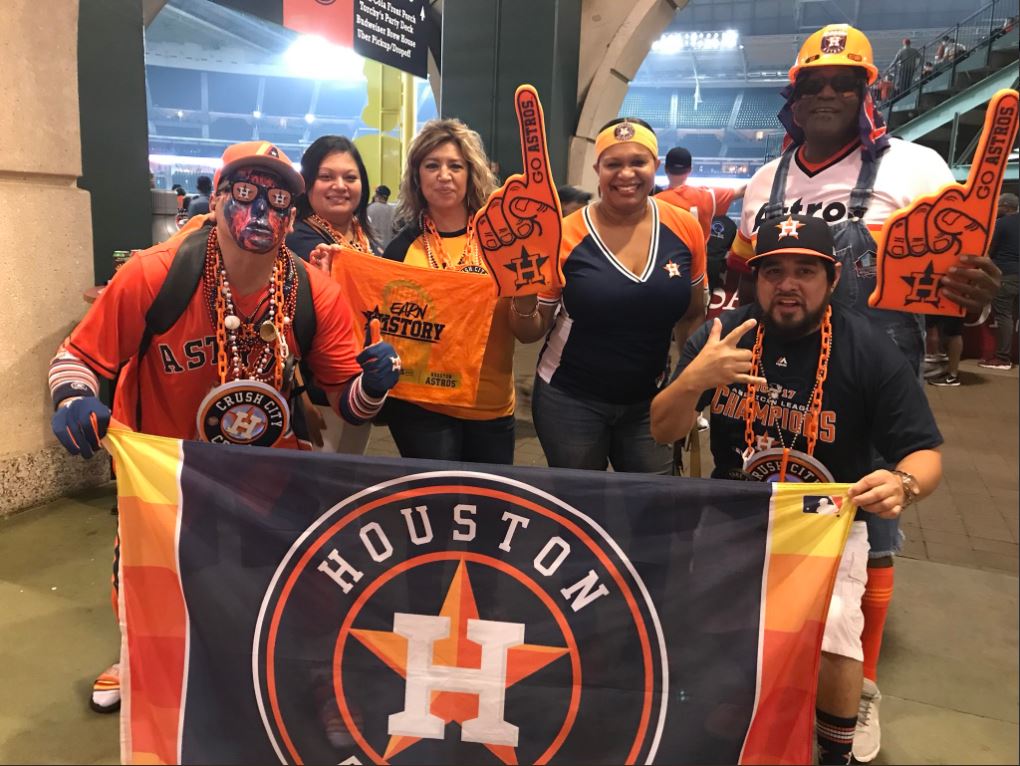 Watch Live Fans Celebrate Astros World Series Win In Minute Maid Khou Com