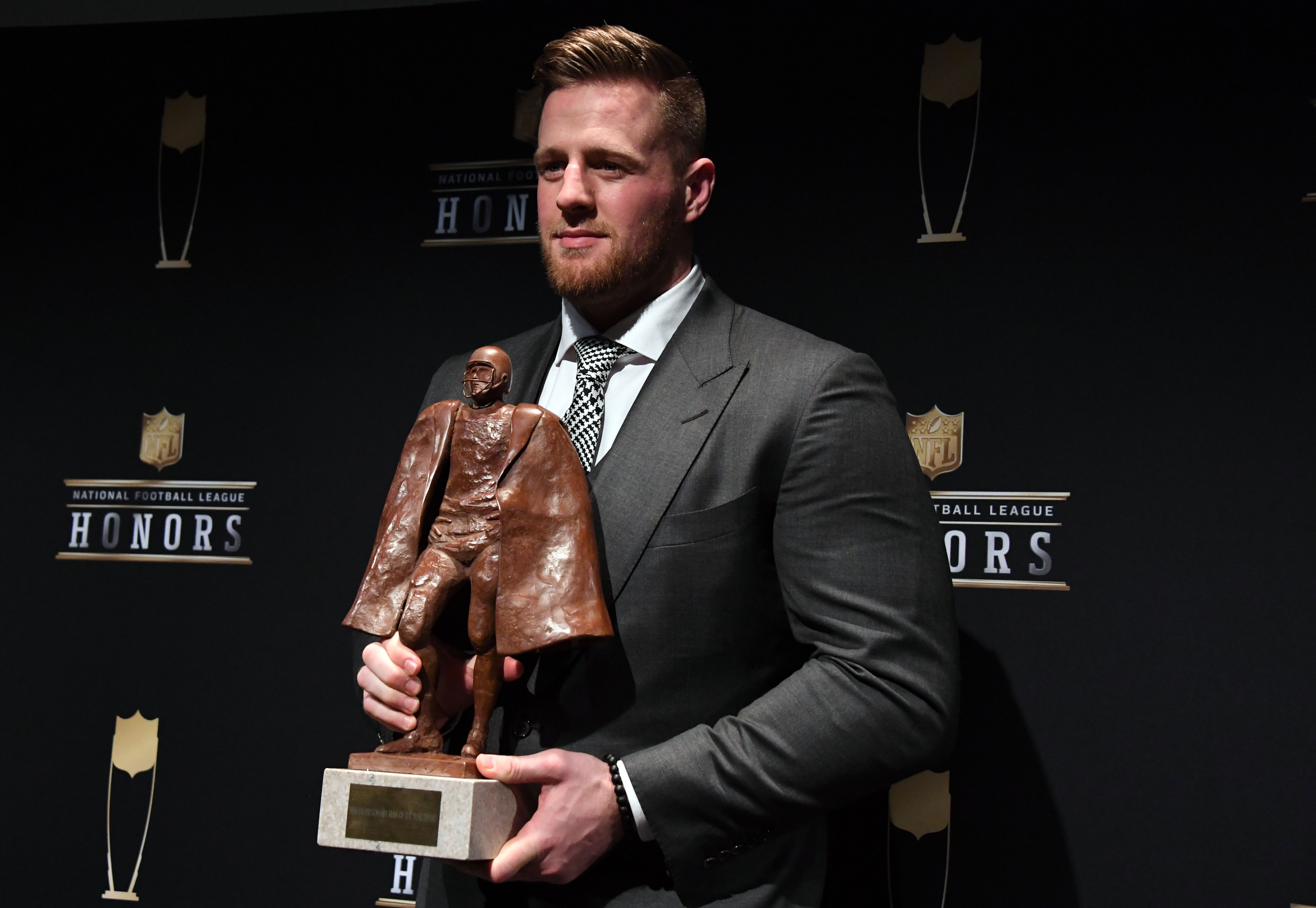 JJ Watt wins Walter Payton Man of the Year Award