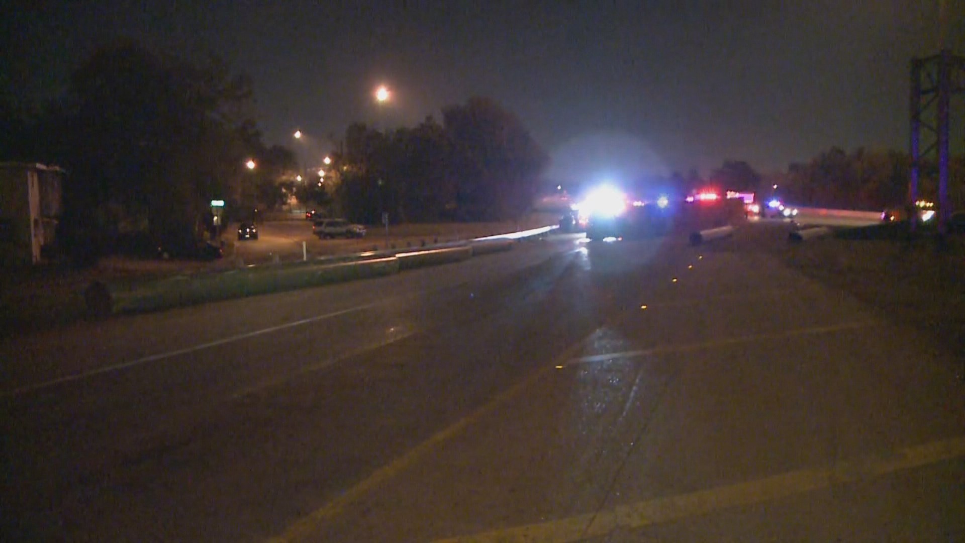 Crash, lost load of pipes shuts down 610 N. | khou.com