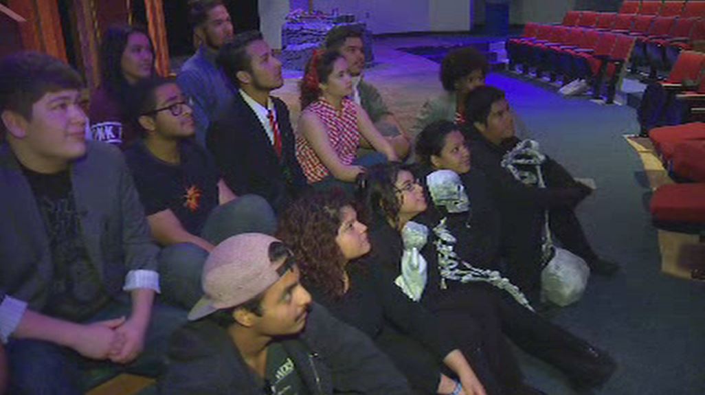 Local drama students work to outperform odds | khou.com