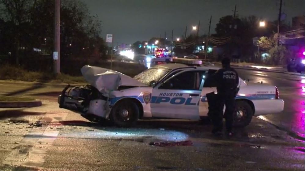 Man arrested for DWI after hit and run involving HPD officers | khou.com