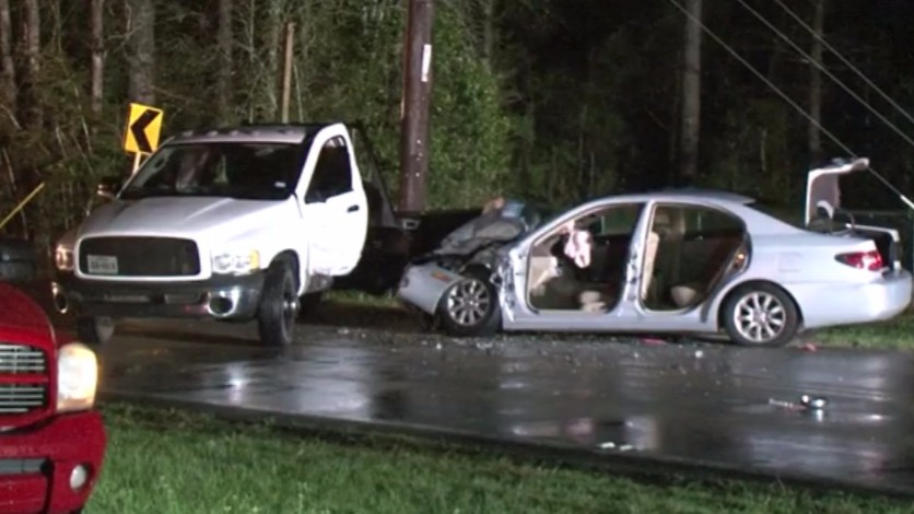 Police: Teen driver loses control, causes fatal crash in Conroe | khou.com